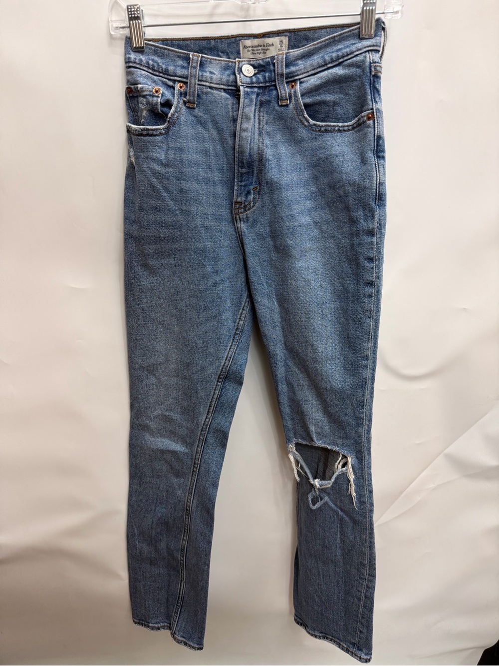 Abercrombie & Fitch Light Blue Denim High-Rise Slim Straight Jeans women’s 25